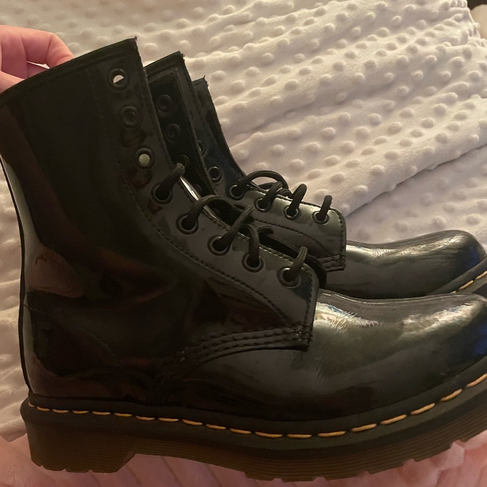 Shiny black dr. martens